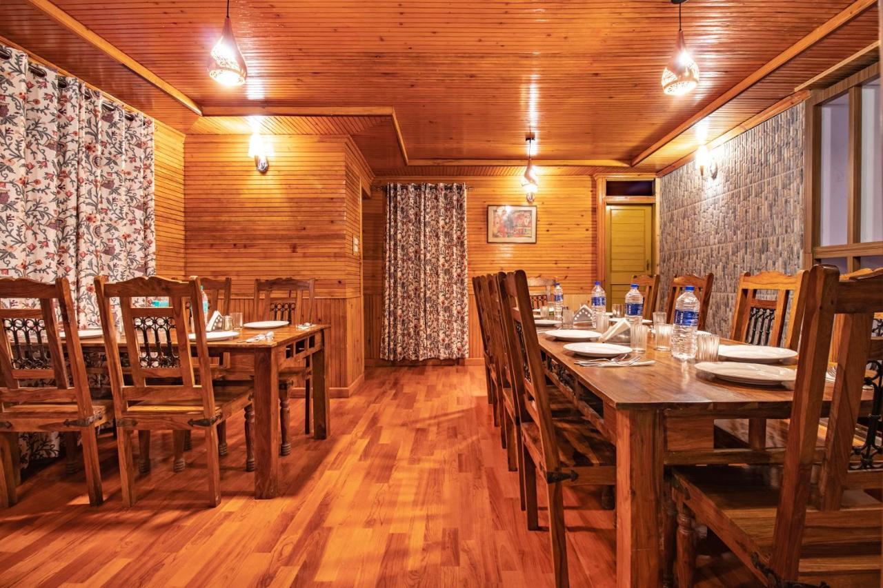 Hotel Little Silver Pahalgām Eksteriør billede