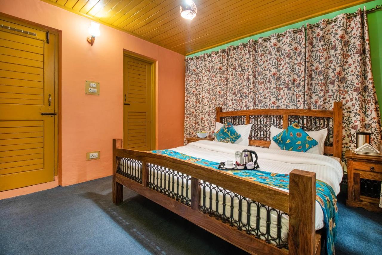 Hotel Little Silver Pahalgām Eksteriør billede