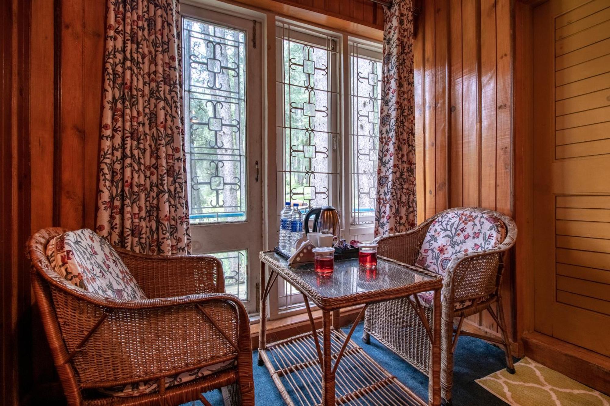 Hotel Little Silver Pahalgām Eksteriør billede