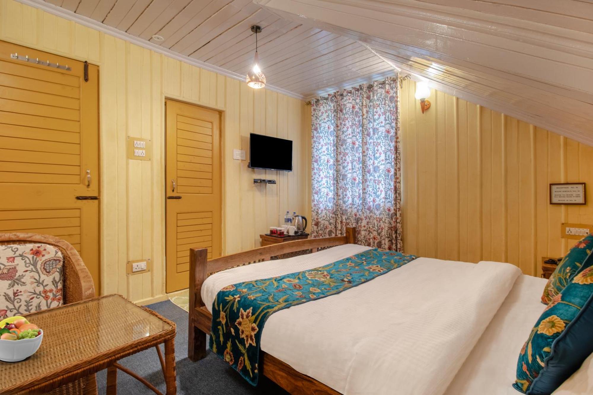 Hotel Little Silver Pahalgām Eksteriør billede