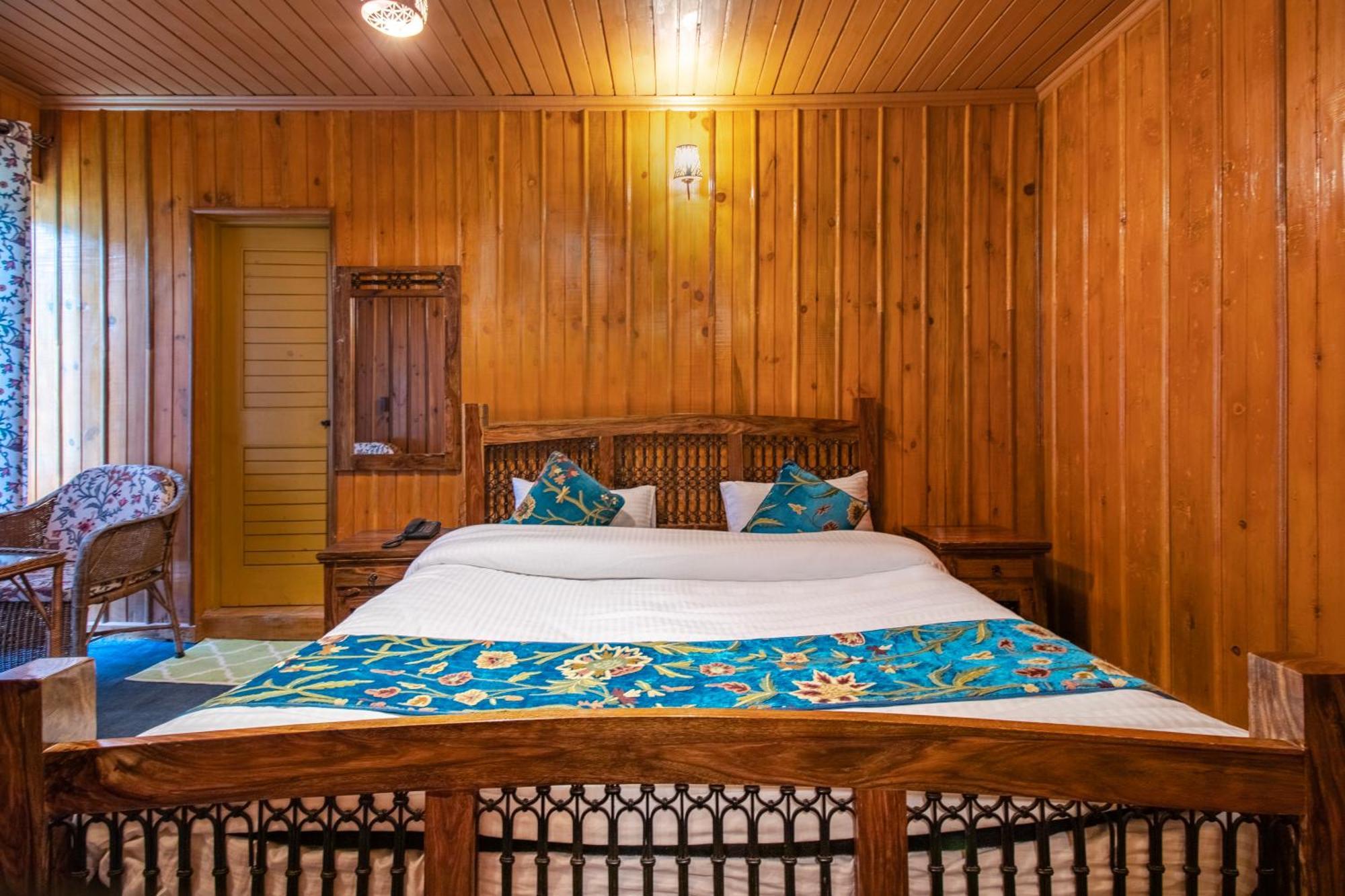 Hotel Little Silver Pahalgām Eksteriør billede