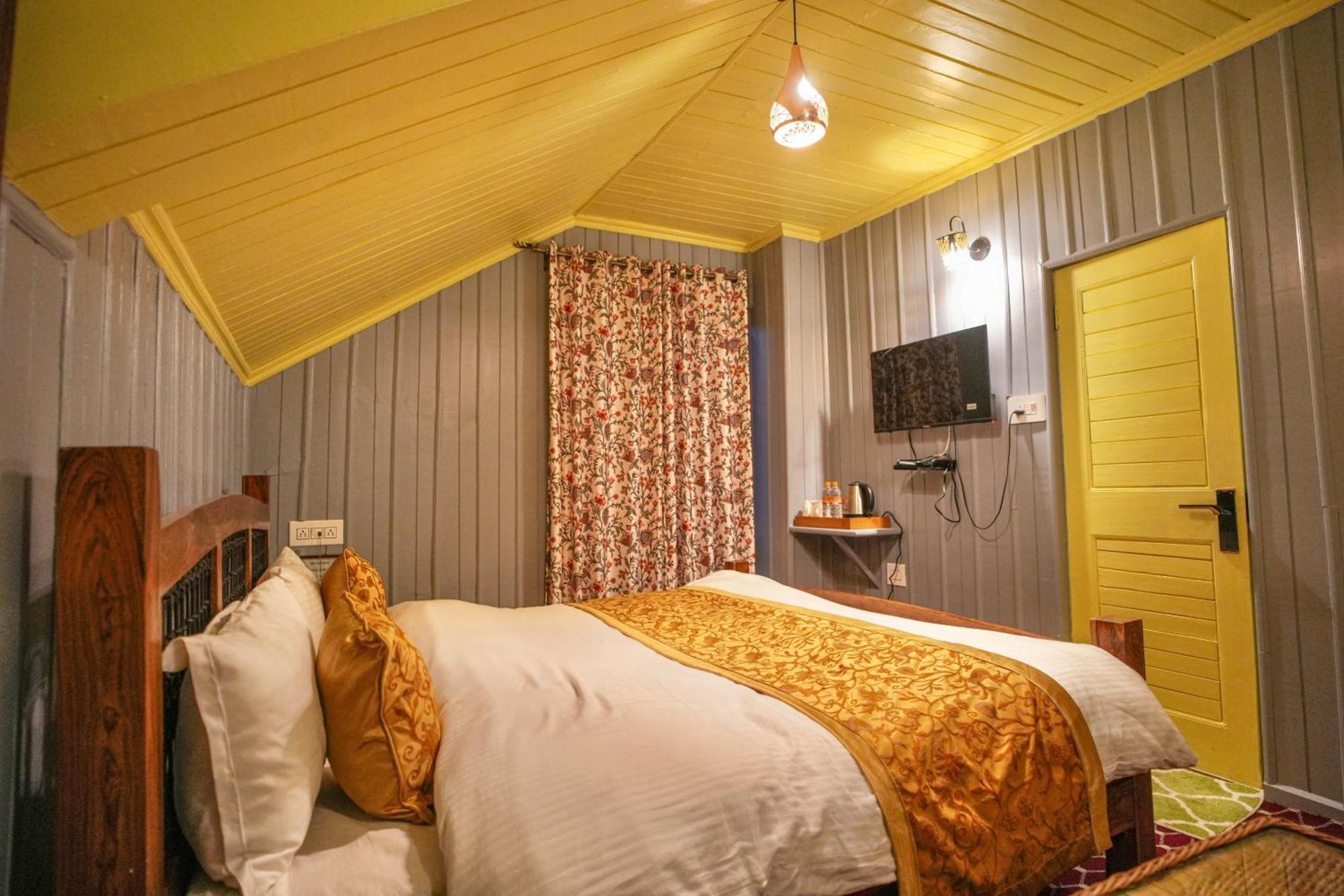 Hotel Little Silver Pahalgām Eksteriør billede