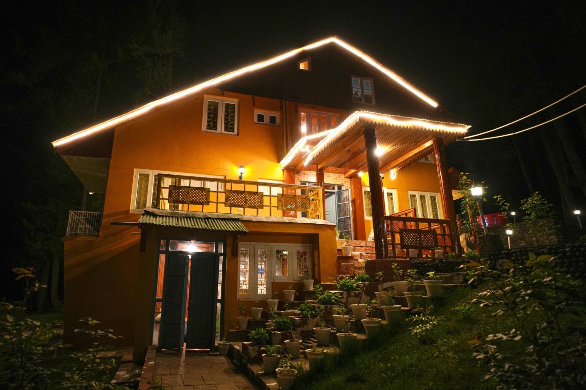 Hotel Little Silver Pahalgām Eksteriør billede